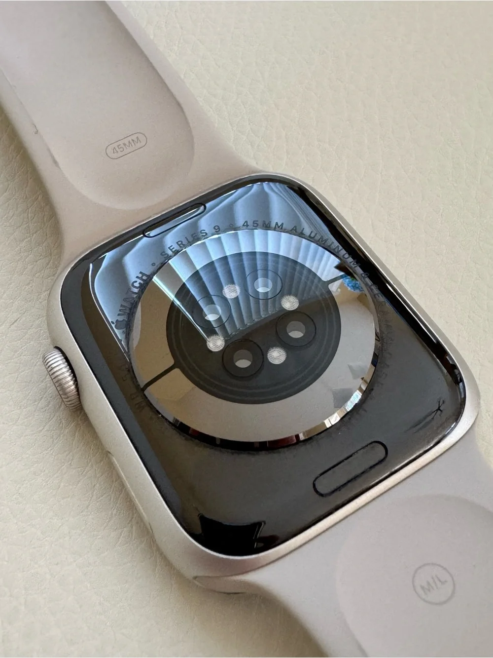 Apple Watch Series 9 (GPS + Cellular) 45mm Aluminum